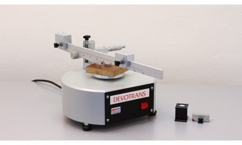 SCRATCH HARDNESS TEST DEVICE DVT PCD 