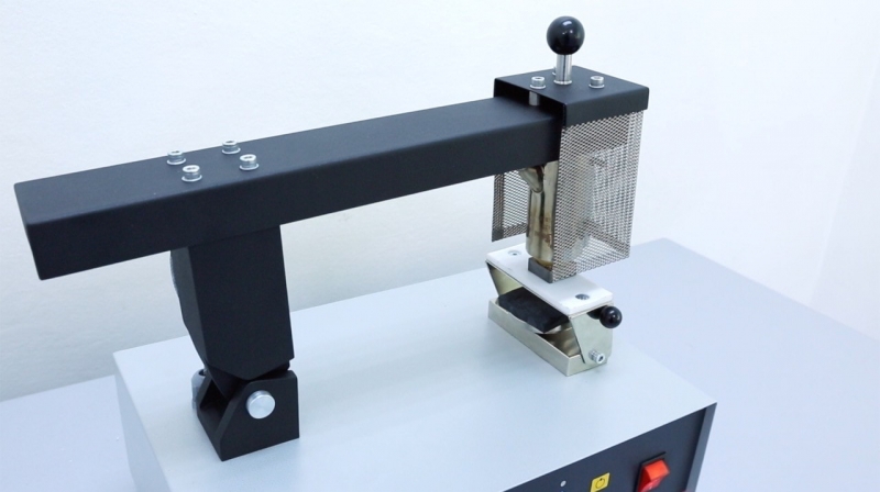 EQUIPEMENT D’ESSAI DE RESISTANCE SURFACES CHAUDES DVT SYD