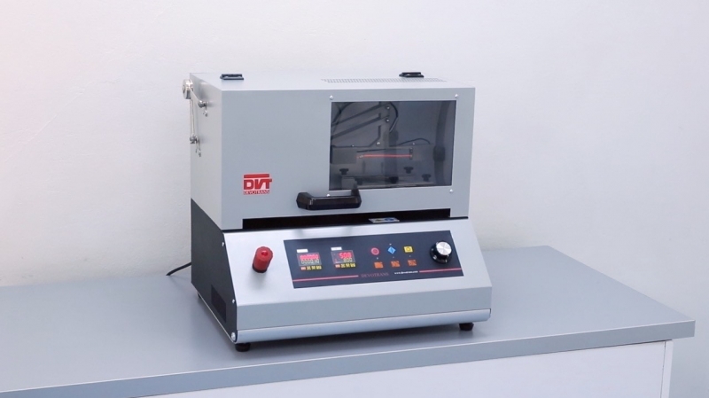 FIRE RESISTANCE TESTER FOR PROTECTIVE CLOTHING DVT YAN D