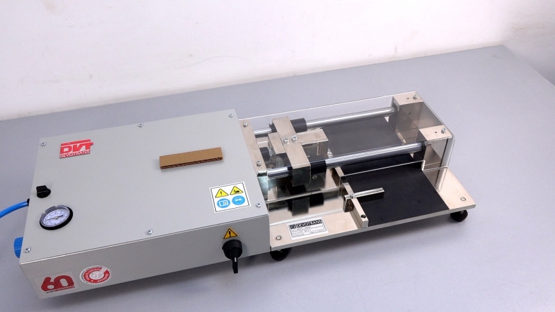 PNEUMATIC CORRUGATED PAPERBOARD SAMPLE CUTTER DVT DKC P